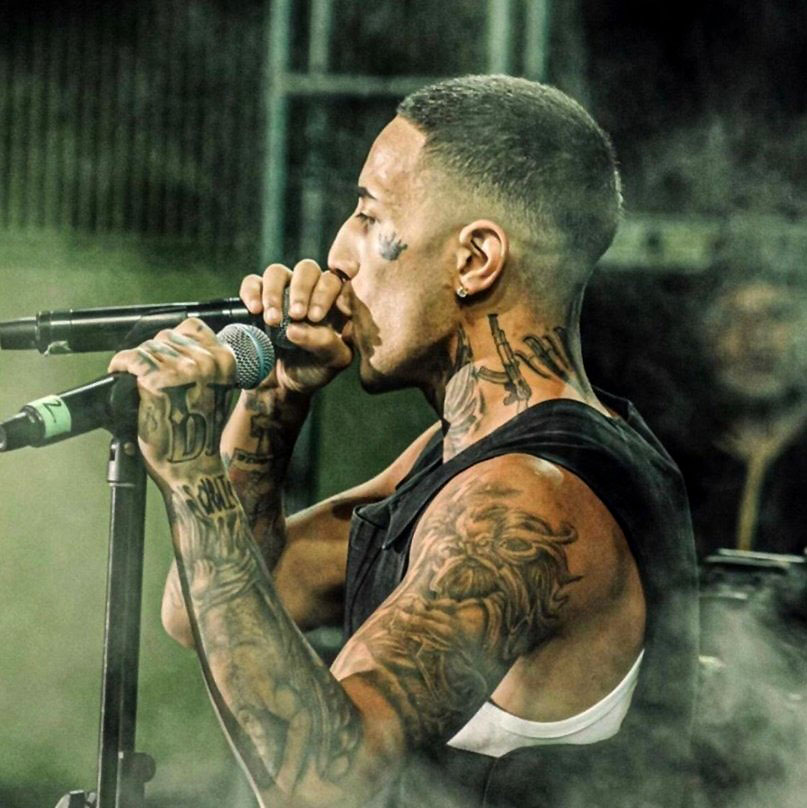 Espectáculos.- La versatilidad musical de Neutro Shorty volvió a sorprender a sus seguidores y esta vez desde una faceta y ritmo totalmente diferente.