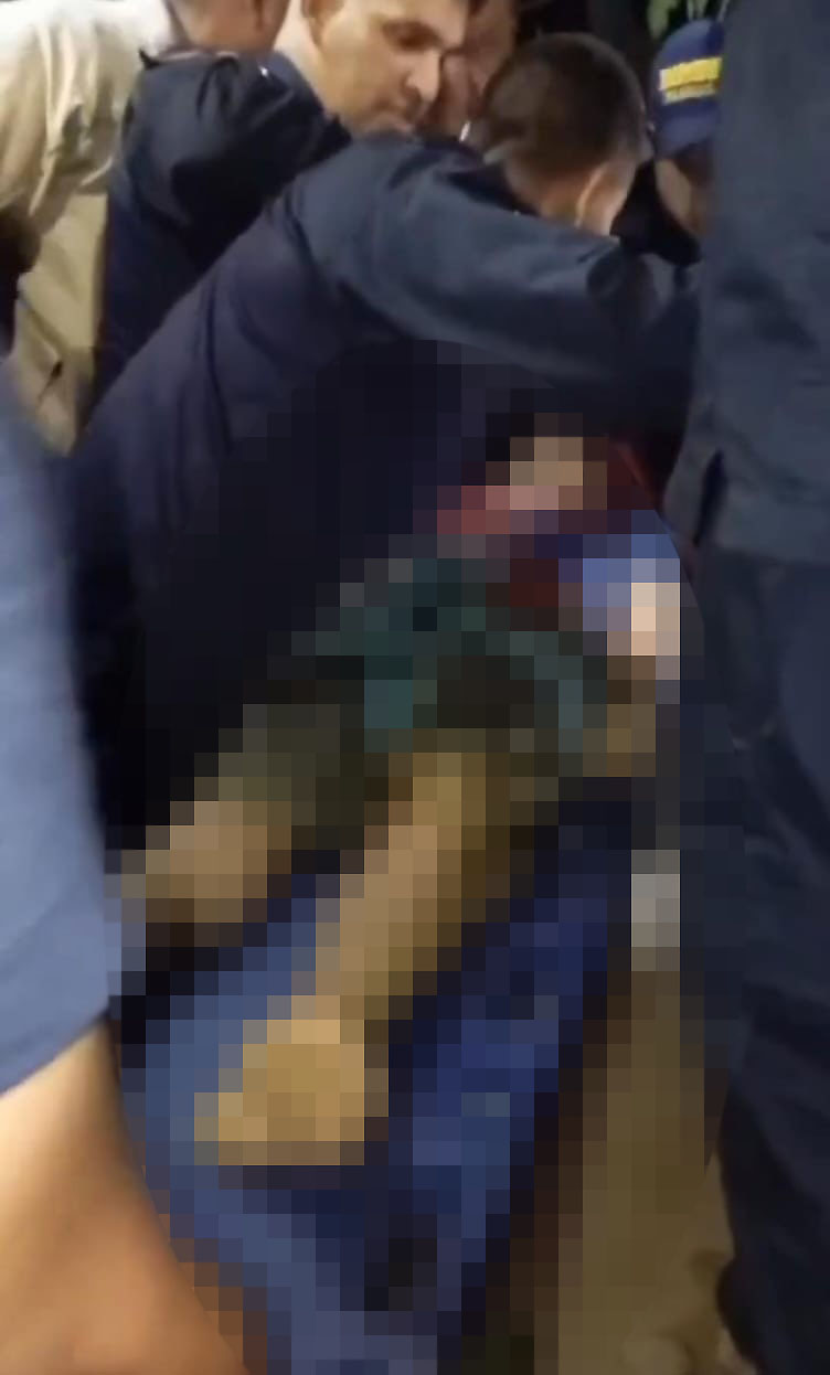 Rescatan en Maracaibo a adolescente que cayó a un pozo