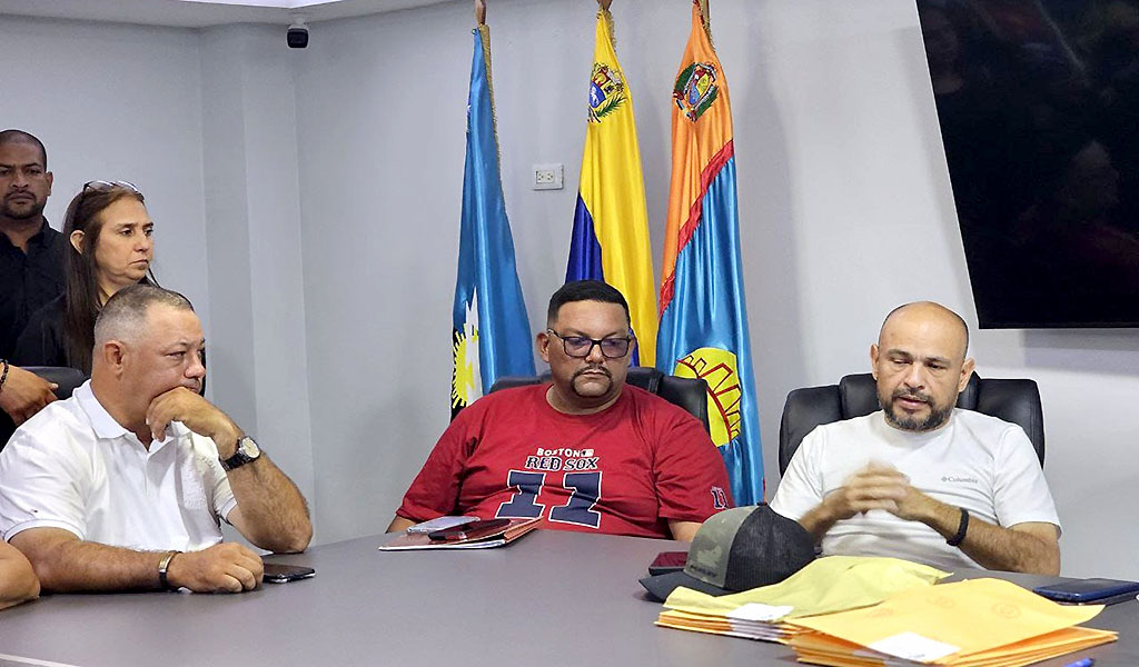 Alcalde Héctor Soto toma posesión en San Francisco