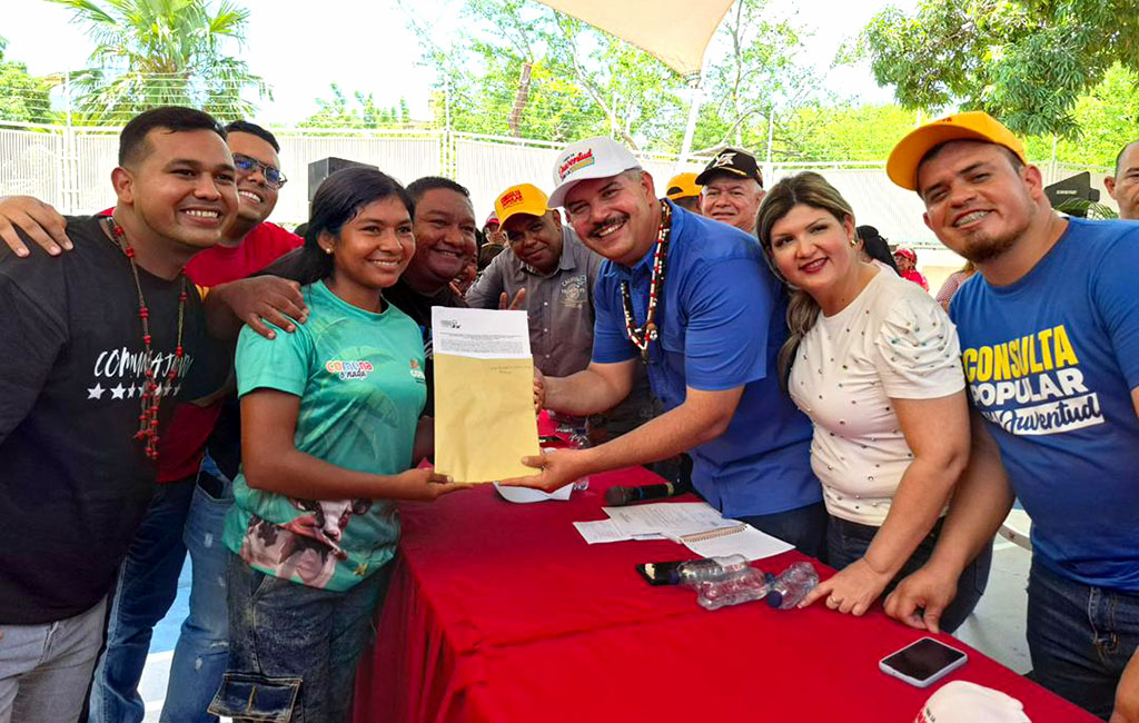 Caldera entrega financiamiento a 156 circuitos comunales