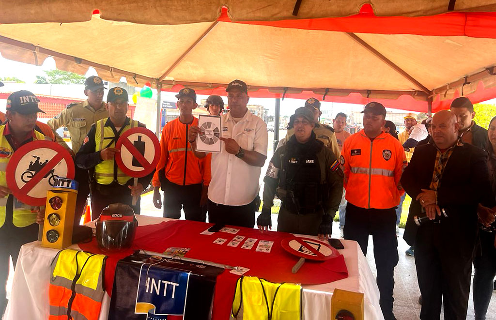 Mató a su esposa a martillazos delante de sus hijas y vecinos