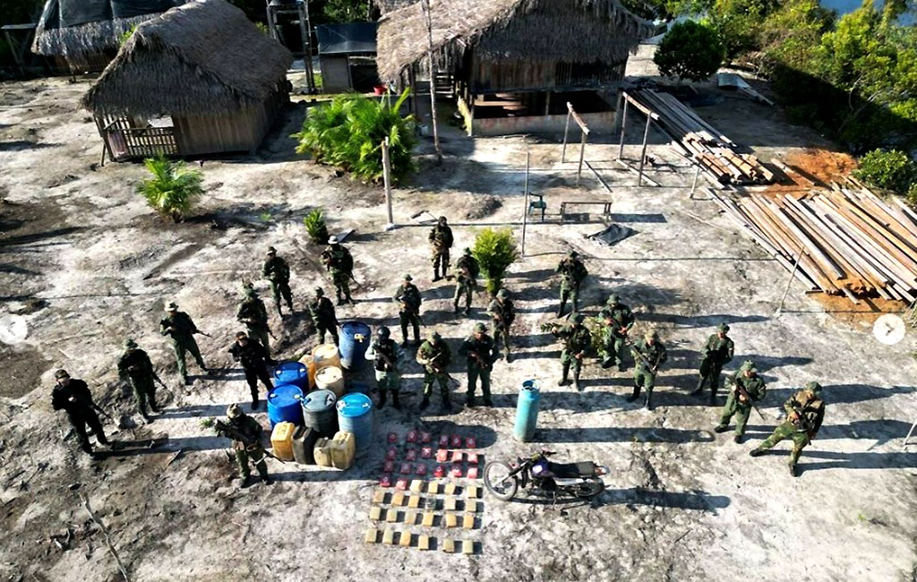 FANB desmantela campamento e incauta 42 kg de Marihuana en Amazonas