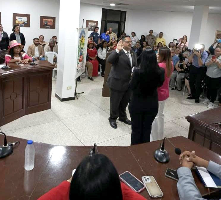 Instalada nueva Cámara Municipal de Lagunillas 2025-2026