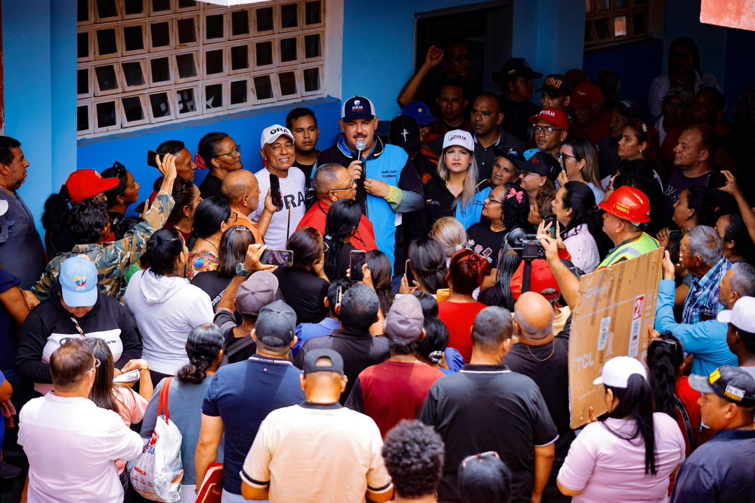 Plan Cayapa de la Educación despliega gobernador Caldera