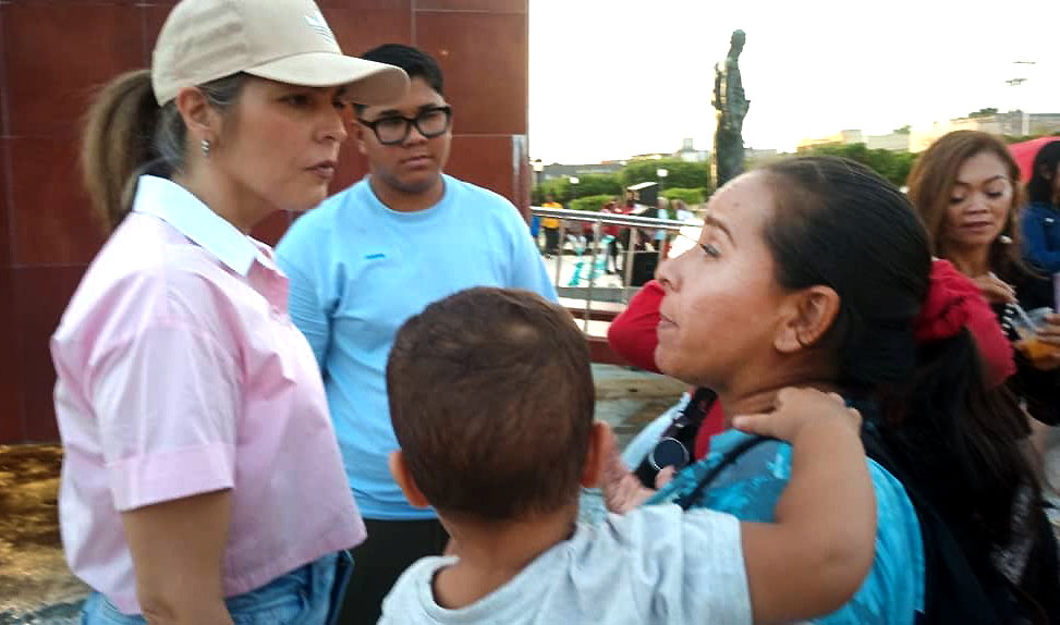 Mujeres manifestaron apoyo a Nicolás Maduro en Cabimas