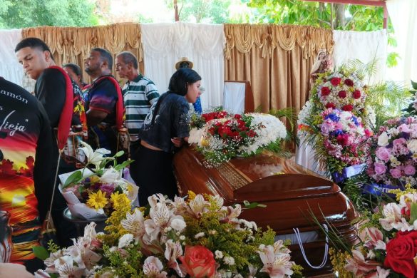 Último adiós a la dirigente social Rosa Borjas 2