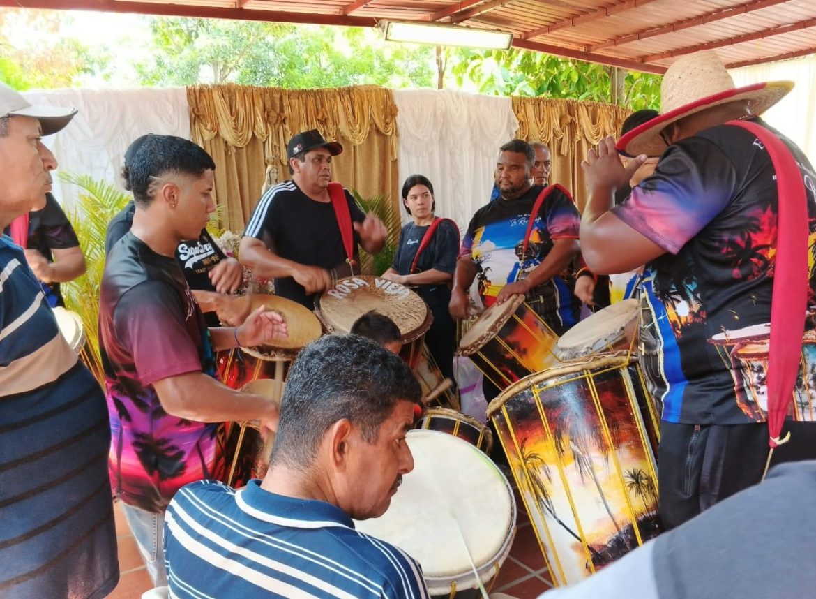 Último adiós a la dirigente social Rosa Borjas 3