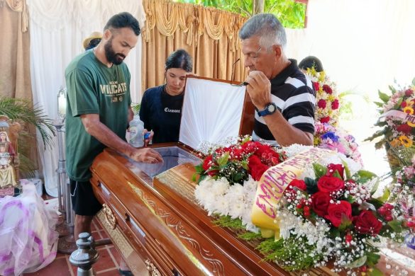 Último adiós a la dirigente social Rosa Borjas 7