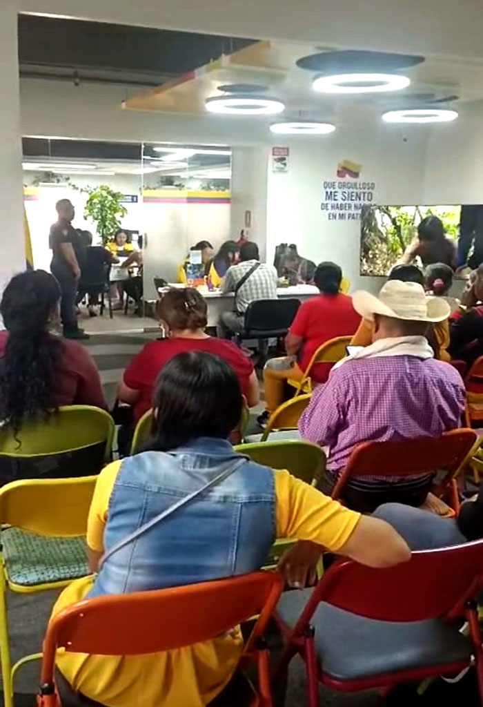 "Se calcula que en Venezuela hay más de 4,300 personas registradas, como víctimas del conflicto. La meta es atender a cerca de 300 personas esta semana en Maracaibo
