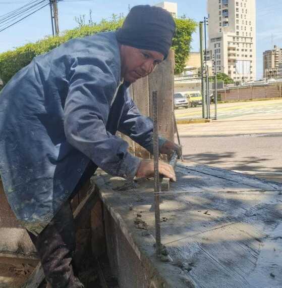 Alcaldía de Maracaibo a través de Sedepar intensifica recuperación de plazas en la ciudad2