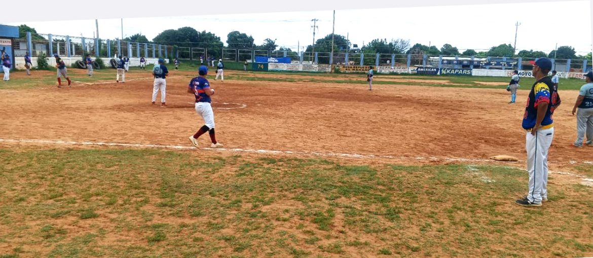 CPBEZ y PNB en semifinal del sóftbol Glorias Deportivas