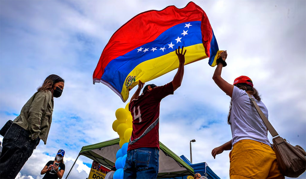 Juez federal mantiene vigencia del TPS de 600 mil venezolanos en Estados Unidos