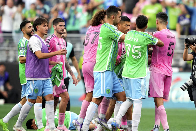 Luis Suárez pide perdón por escupir a un miembro del equipo los Sounders