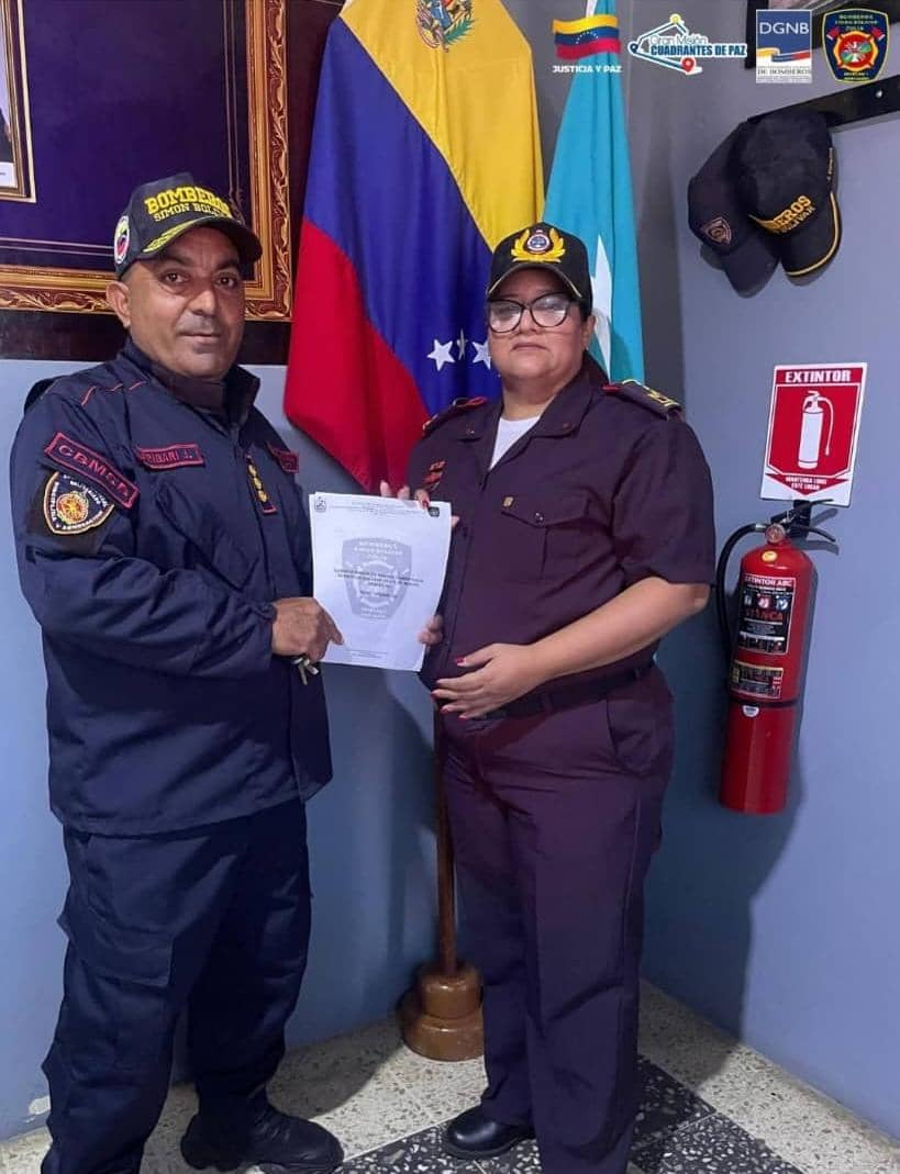 Zulany Pereira Bomberos Simón Bolívar