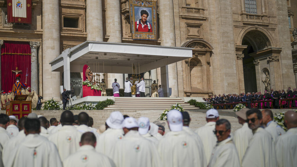 reliquias de los santos Pier Giorgio Frassati y Carlo Acutis