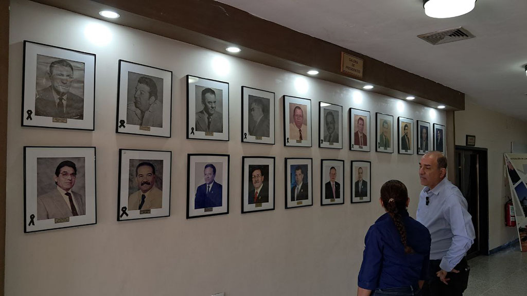 Fue el dos de octubre de 1965 cuando los llamados 36 se reunieron en el hotel Europa de Ciudad Ojeda para acordar un solo objetivo: la creación de un gremio que velará y defendiera los intereses de esta localidad al cual llamaron ACIL. 