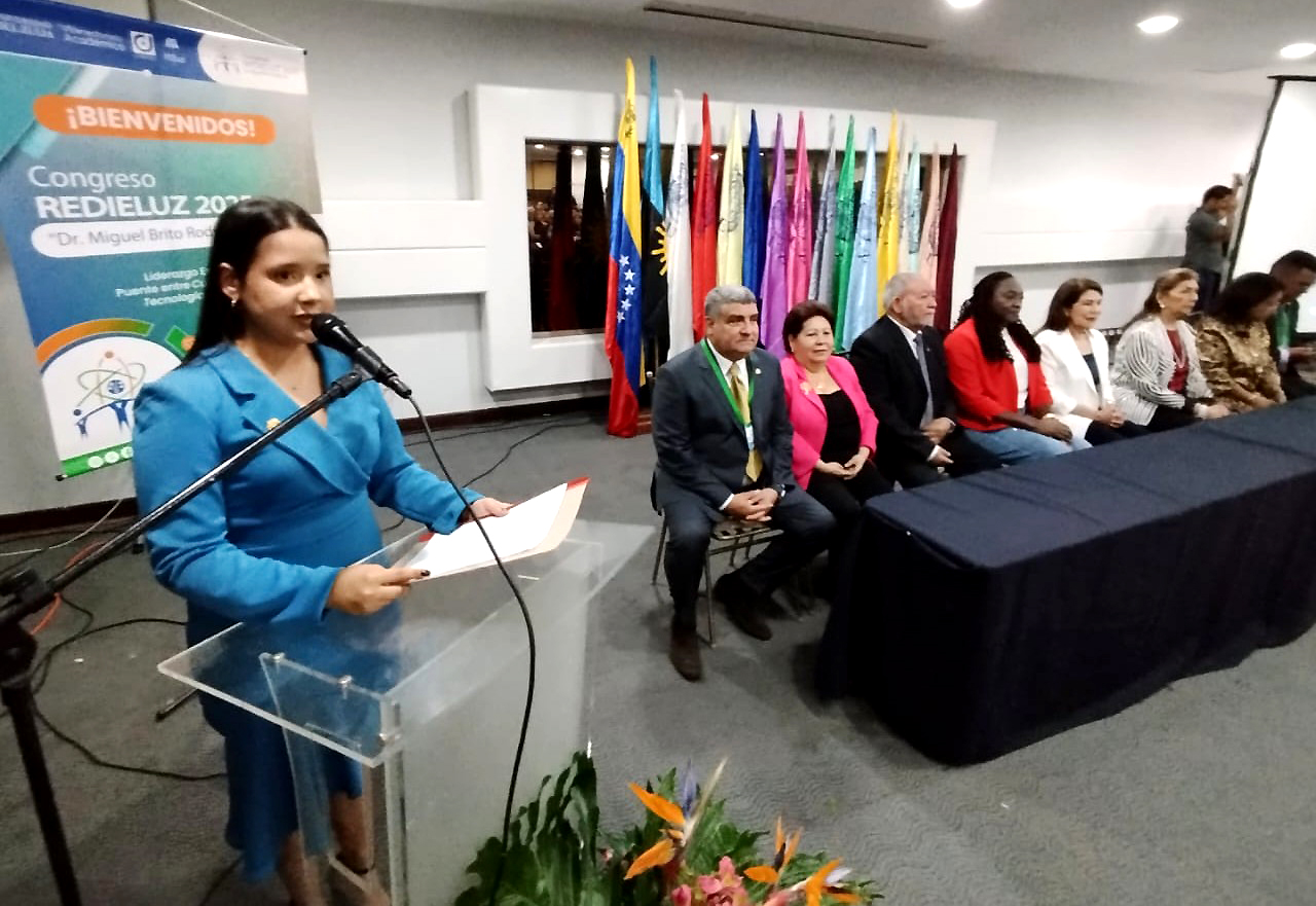 LUZ instaló el IX Congreso Internacional de Investigación Estudiantil