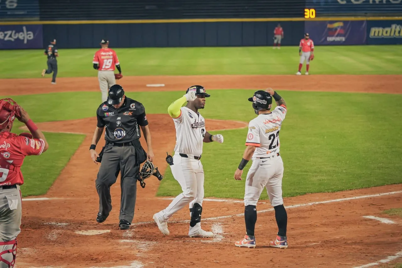 Águilas corta la racha frente a cardenales