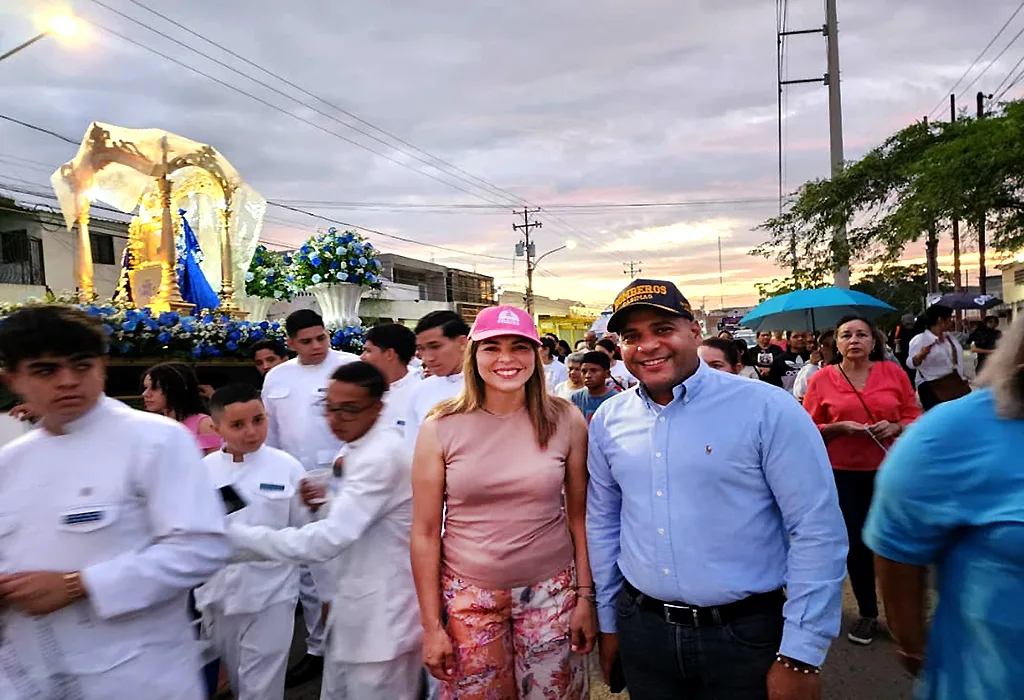 Cabimas: Con procesión de la Aurora culminan festividades patronales en honor a la Virgen del Rosario