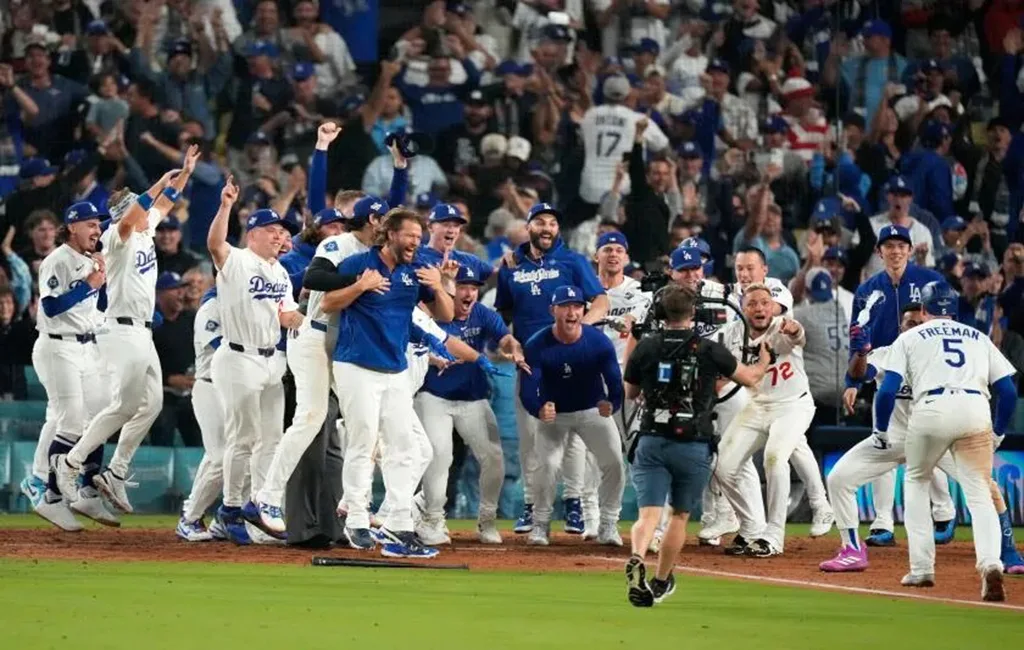 Dodgers dejó en el terreno a Azulejos con jonrón de Freddie Freeman