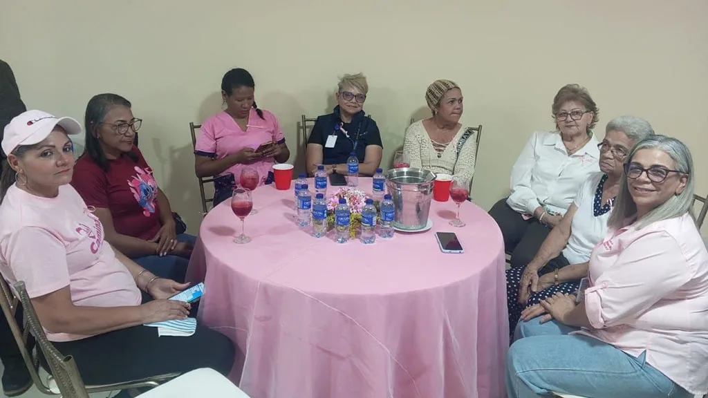 En el marco del cierre de la programación especial por el mes de la Prevención del Cáncer de Mama, la Fundación Divino Niño de Ciudad Ojeda realizó un emotivo agasajo bajo el nombre “Celebrando la Vida”, dedicado a mujeres sobrevivientes de esta enfermedad.