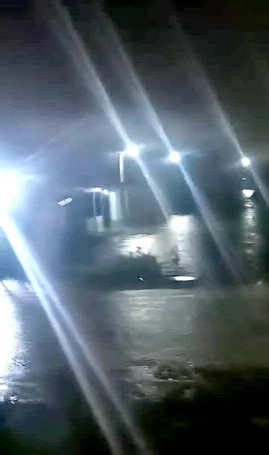 Fuertes lluvias inundan varios sectores de Cabimas 7 r