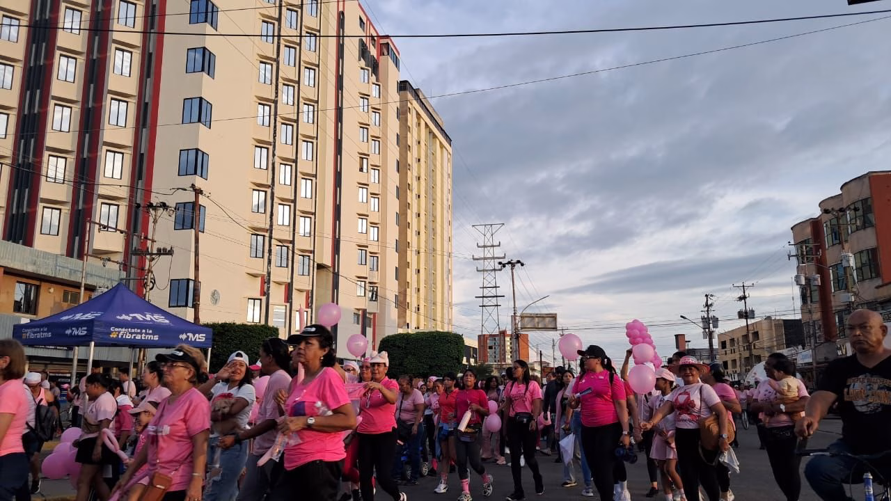 Caminata Rosa 2025 en Lagunillas
