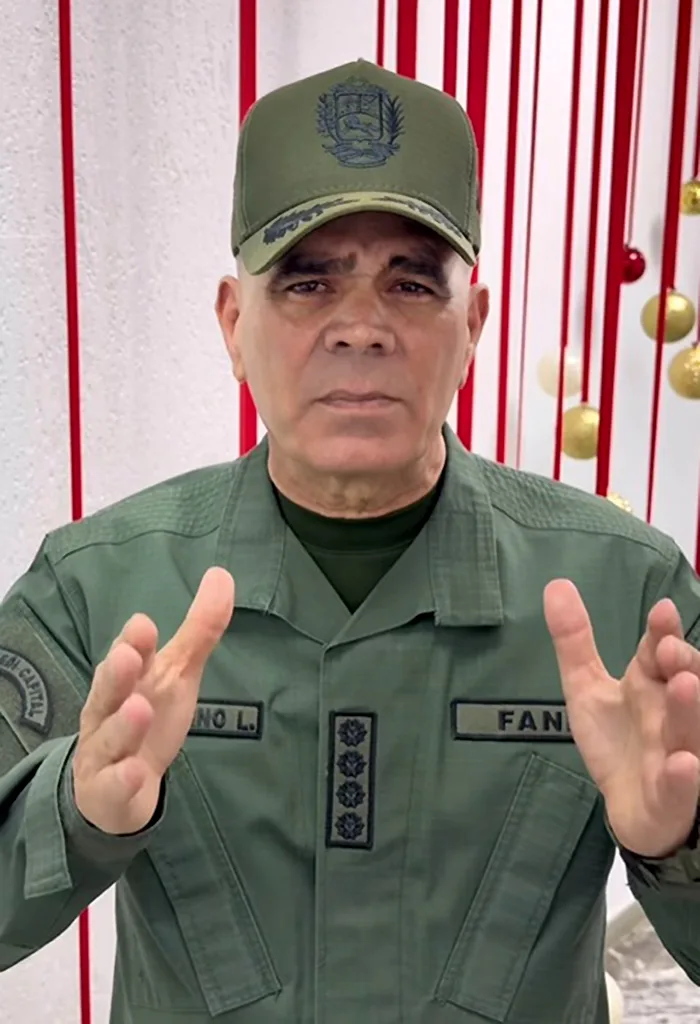 Padrino López advierte a Trinidad y Tobago