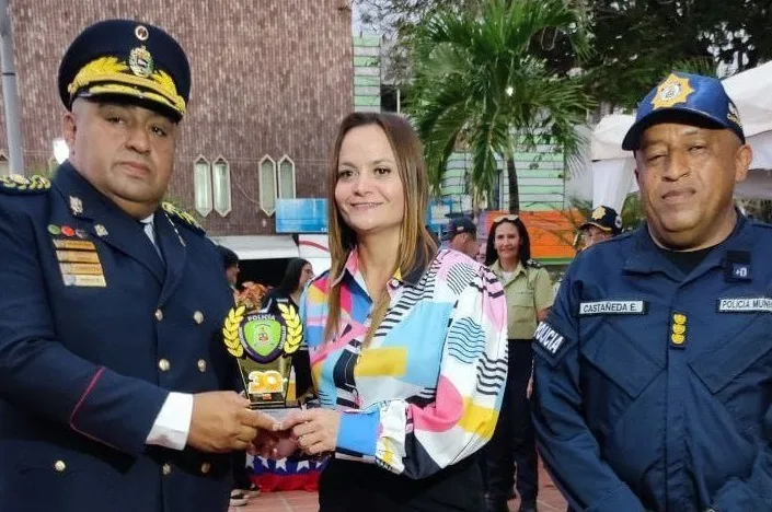PoliLagunillas celebró sus 30 años de fundación 1 .jpg