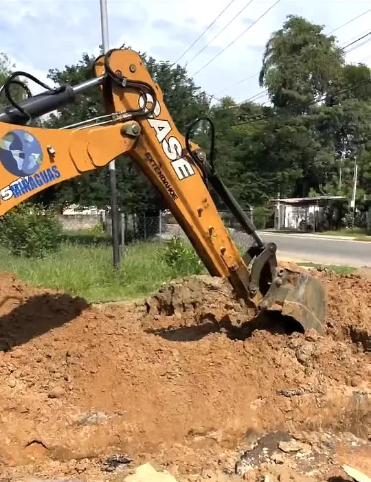 Sustitución de colector en la calle Churuguara