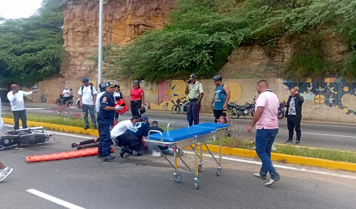 Tres heridos en accidente de moto en El Milagro