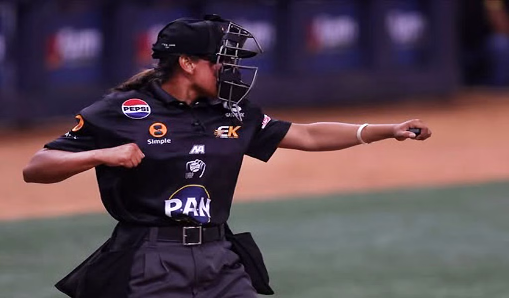 Wanda Rodríguez se convierte en la primera mujer umpire en la LVBP
