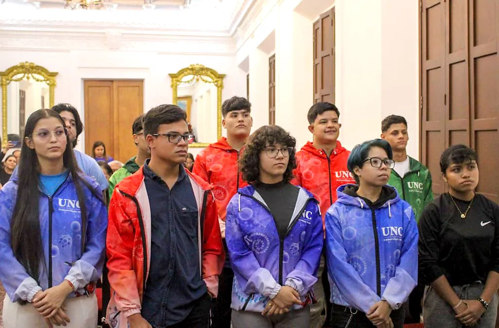 22 jóvenes zulianos
