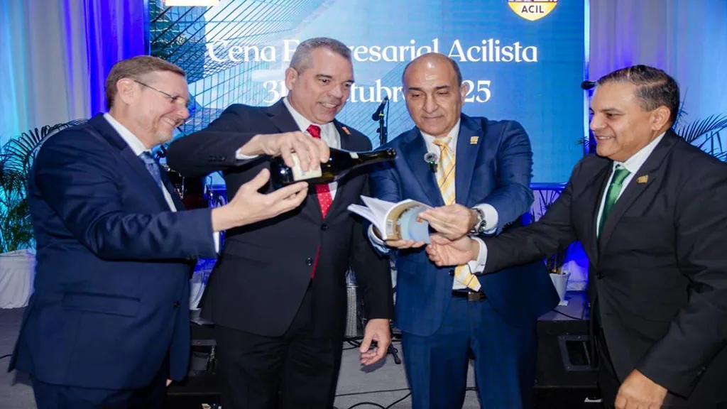 acil y zoom esta .jpg