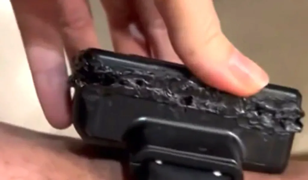 Bolsonaro admite que aplicó un soldador para violar su pulsera electrónica