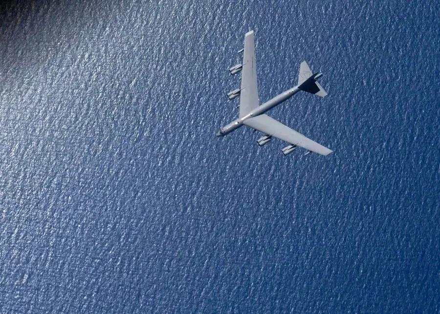 Bombarderos de EE UU hacen demostraciones de ataques en el Caribe