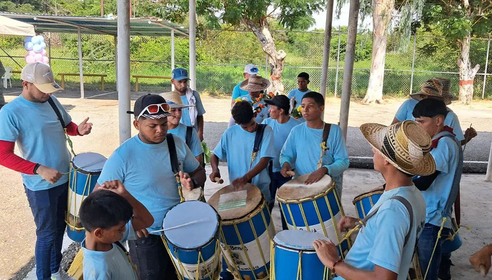 La llegada de La Chinita por vía lacustre es una modalidad que exalta la conexión del Zulia con el Lago de Maracaibo y los municipios costeros.