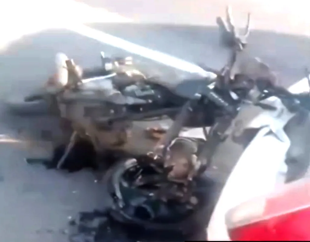 Motorizado falleció tras impactar contra un vehículo