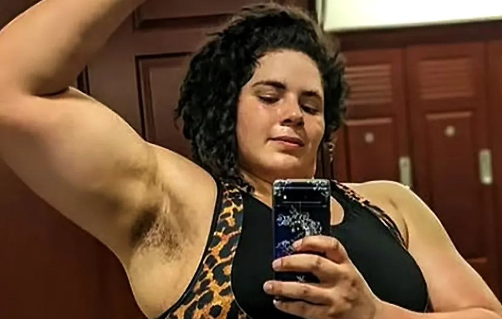 Mujer más fuerte del mundo pierde su título