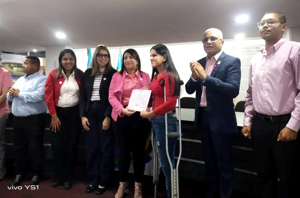 Sesión especial en Cabimas por Mes Rosa