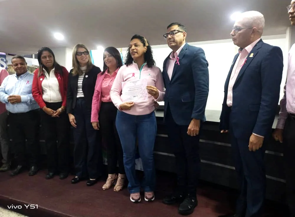 Sesión especial en Cabimas por Mes Rosa