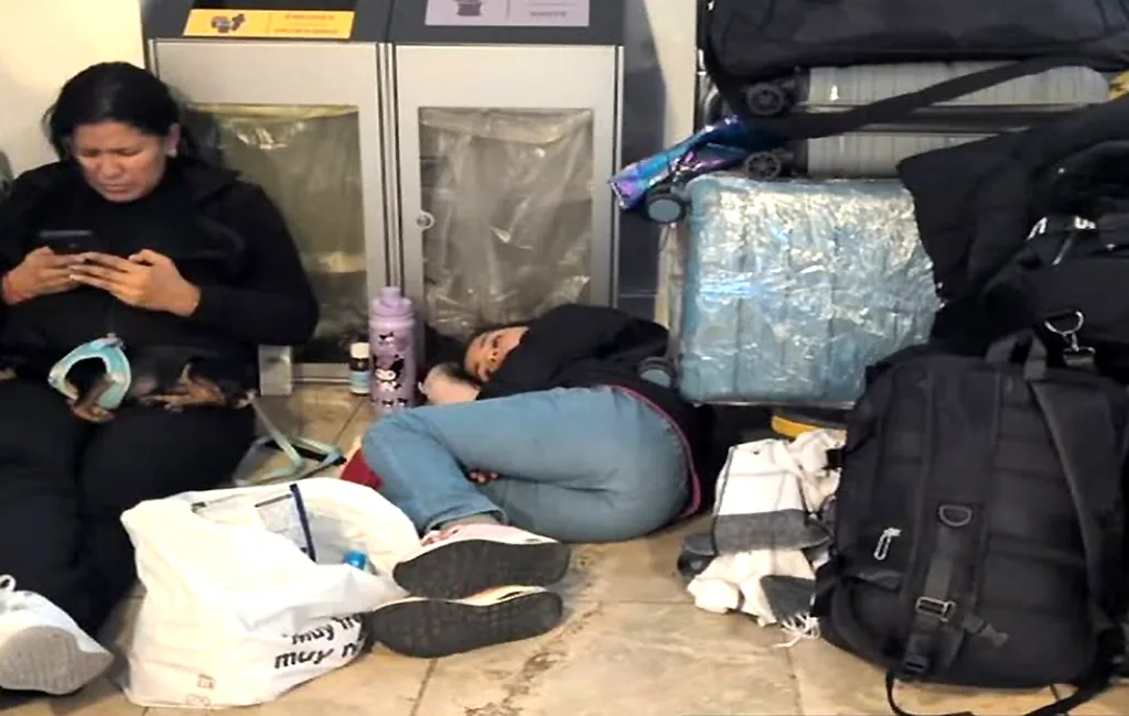 Venezolanos varados en España claman por pronta solución al conflicto aéreo