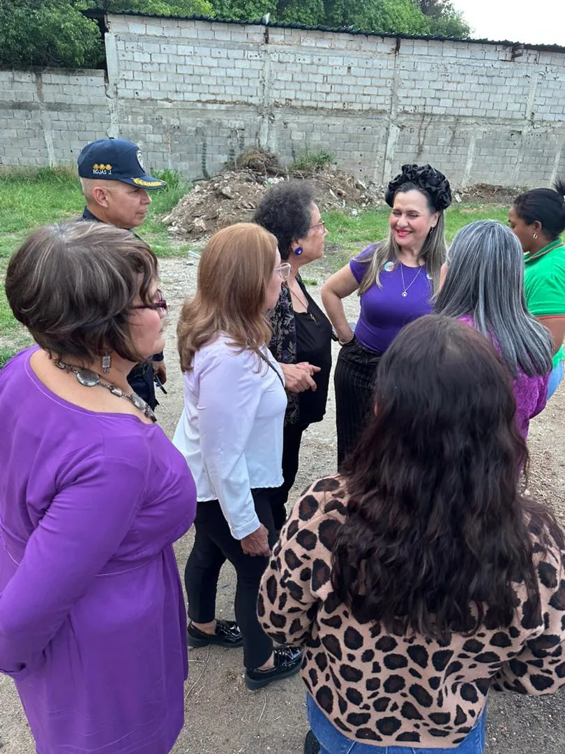 Cabimas encendió "la llama violeta"