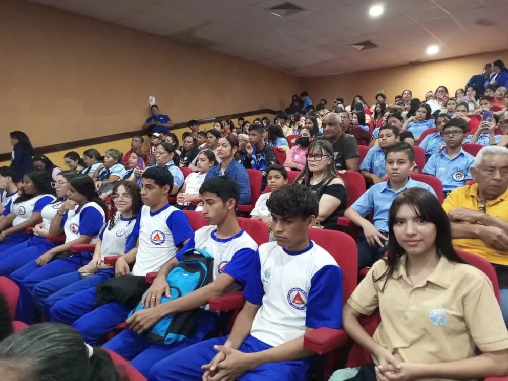 Conferencia sobre «Los Monstruos de la Adolescencia Retos y Realidad de la Generación de Cristal» 9
