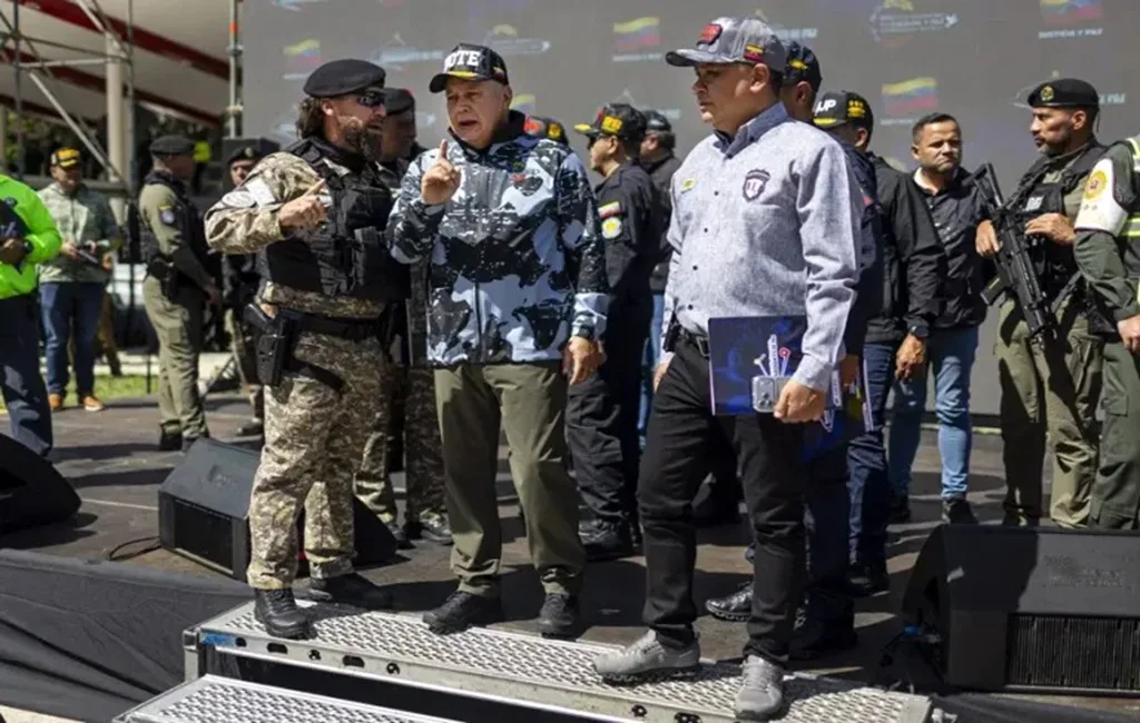 Cuerpos policiales están listos para defender a su país