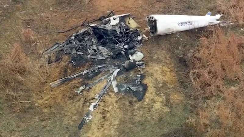 Dos helicópteros chocan en el aire y se estrellaran en Nueva Jersey, un muerto hasta ahora3