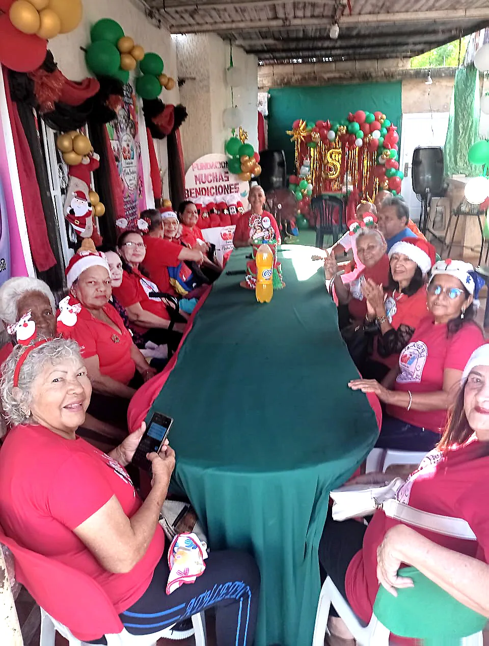 Fundación Muchas Bendiciones para Ti Parrandón Navideño