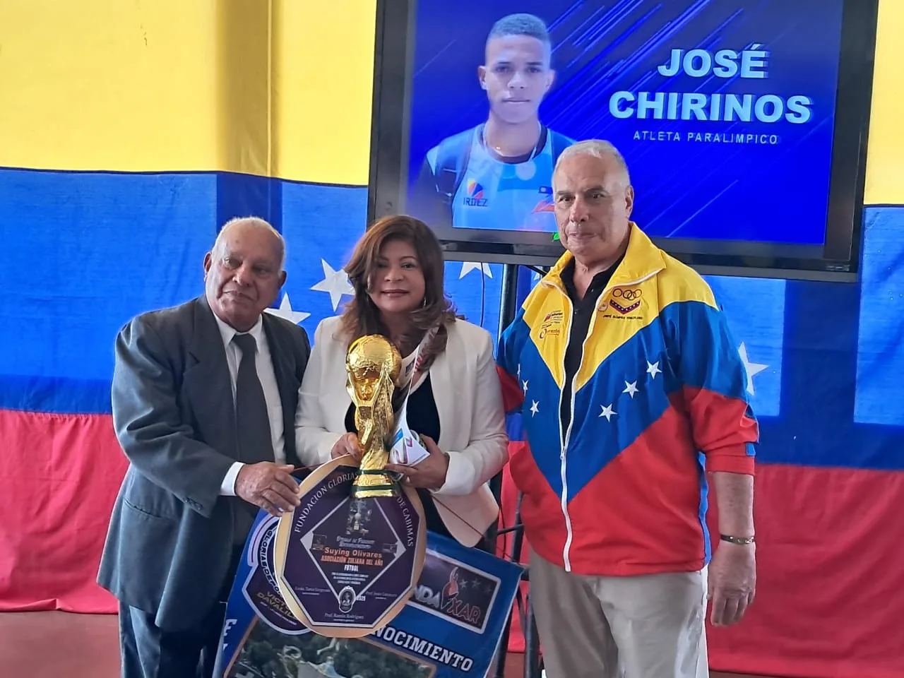 Glorias Deportivas de Venezuela reconoce a El Regional del Zulia 15