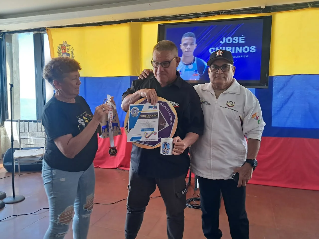 Glorias Deportivas de Venezuela reconoce a El Regional del Zulia 25