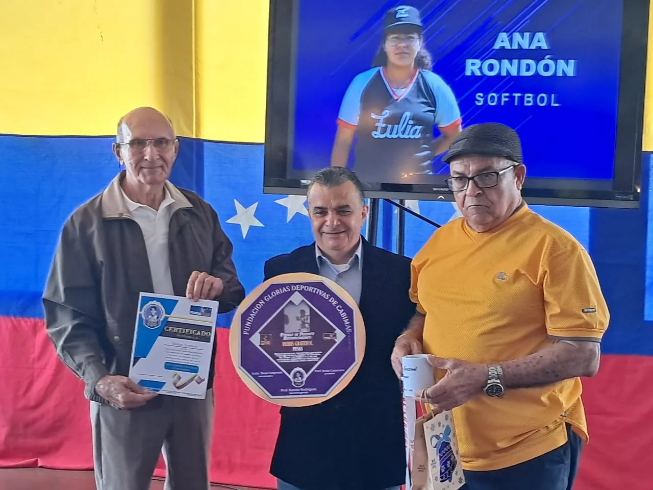 Glorias Deportivas de Venezuela reconoce a El Regional del Zulia 29